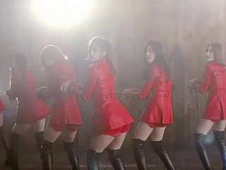 AOA (مثل القط) MV اباحي