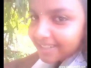 Belle Boobs Desi Girl Show et Press In Park Amateur Cam Hot