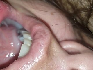 بیوی تو. میں اس کو ایسا کر سکتا ہوں