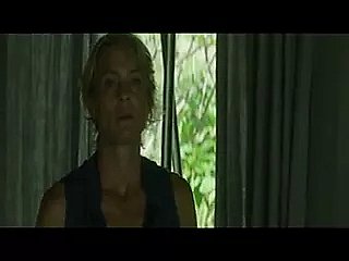 MILFS และฉากเซ็กซ์เด็กชายตัวเล็ก