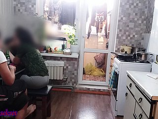 Le mari est parti et sa femme a été baisée par value a below average son meilleur ami