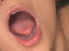 사야 미사키는 정액 음료