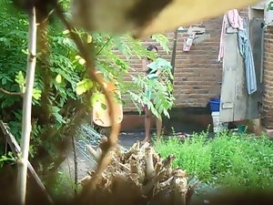 parte vizinho menina tomar banho 2