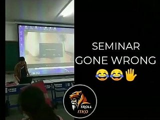 Seminerde porno oynandı