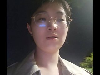Masturbation nue en plein breath