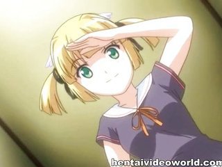 فتاة في ملابس السباحة أصابع كس هنتاي