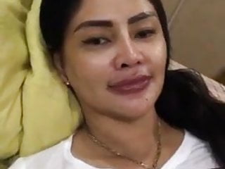 Indonésien MILF foncé Titiller voir scratch b ill