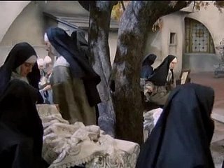 隠遁修道女1973 DR3の物語
