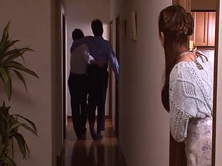 痴女ひよこは彼女のいくつかの射を取る作る彼女の上司ディックを取ります