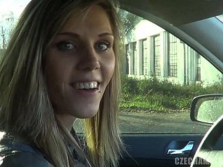 Jeden dzień z zabawnymi czech dziewczyną