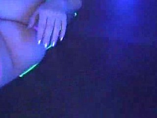 Nana Kitami fou de danse